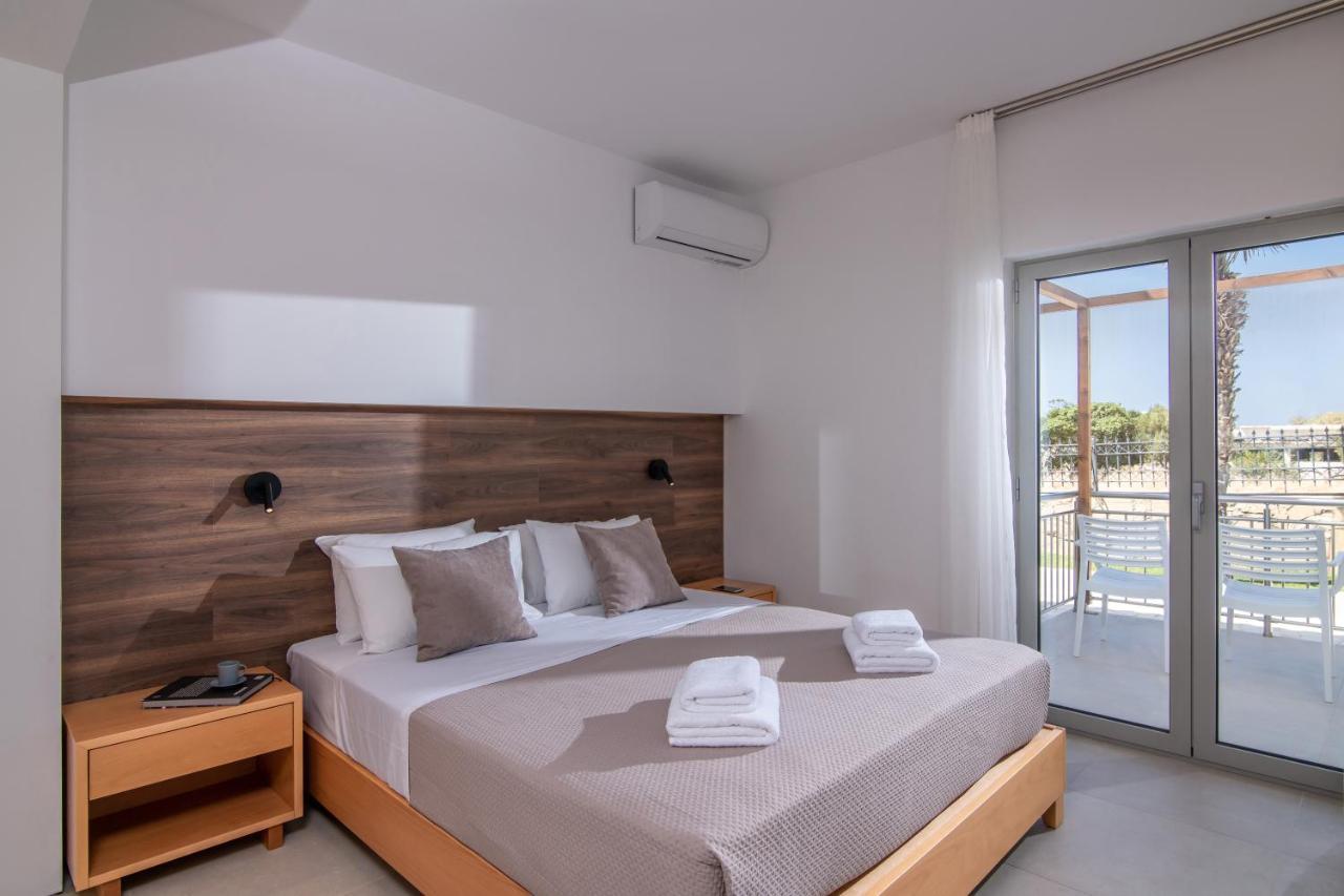 Ariadni Suites カルテロス エクステリア 写真