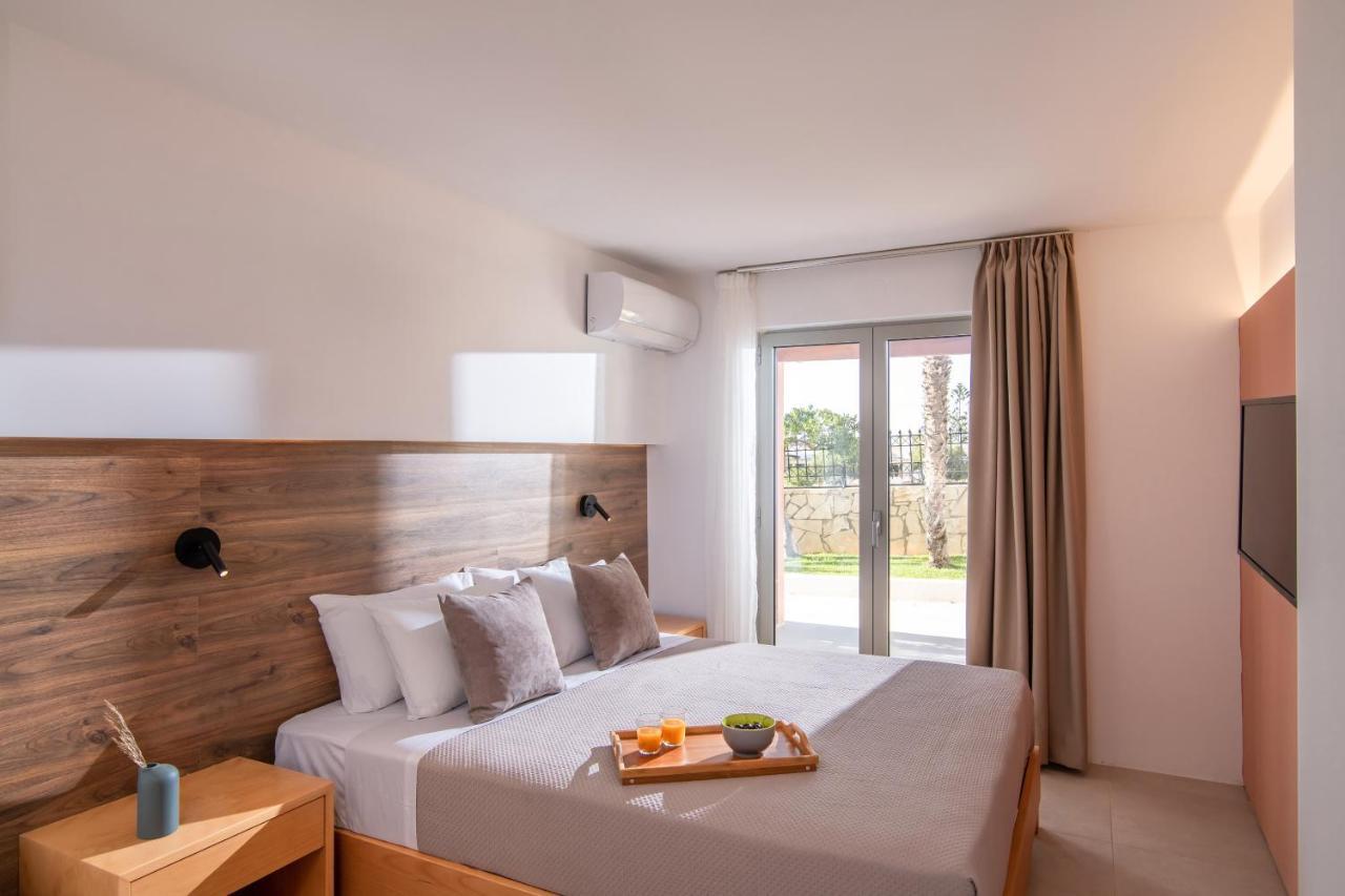 Ariadni Suites カルテロス エクステリア 写真