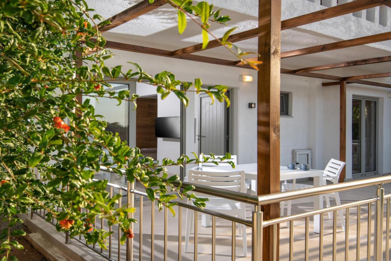 Ariadni Suites カルテロス エクステリア 写真